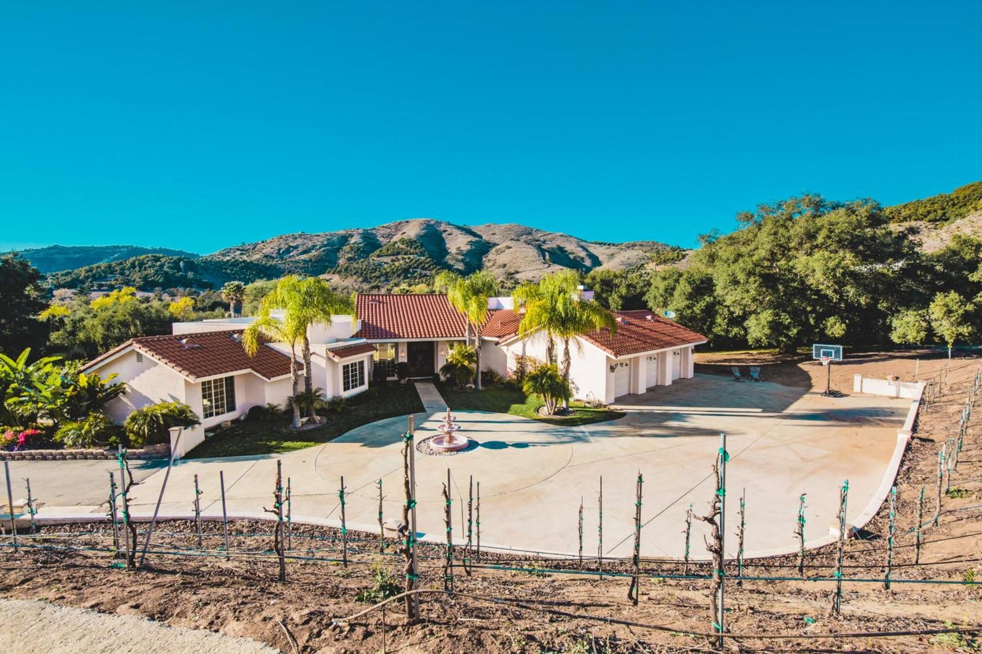Grapevine By Avantstay Secluded 5Br Villa 4 Acres Of Vineyards Avo Groves تيميكولا، ريفيرسيدي، كاليفورنيا المظهر الخارجي الصورة