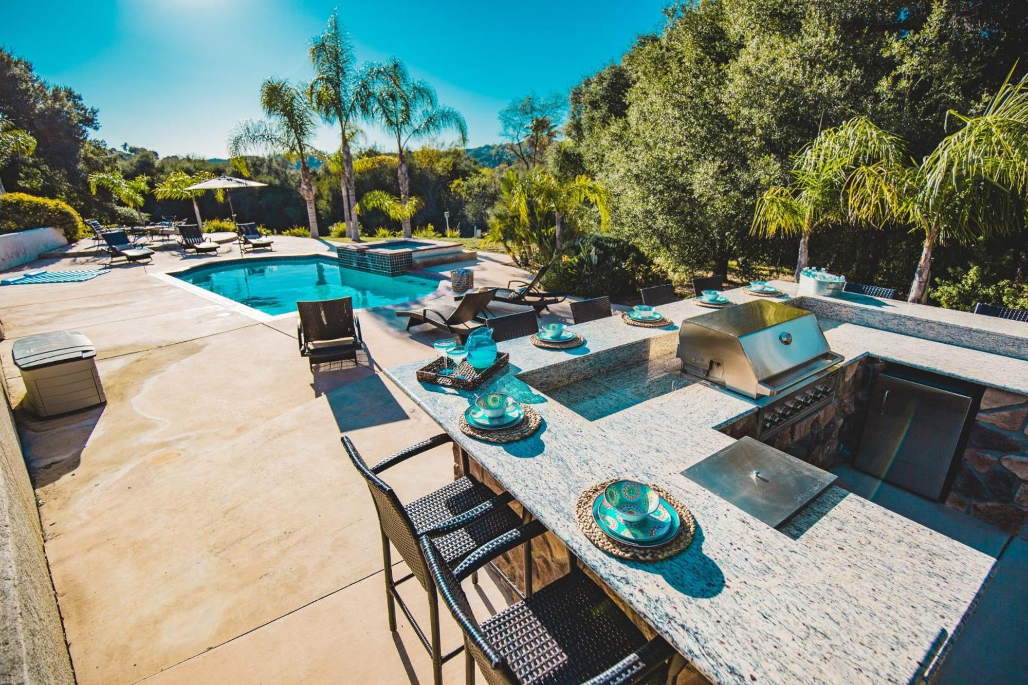 Grapevine By Avantstay Secluded 5Br Villa 4 Acres Of Vineyards Avo Groves تيميكولا، ريفيرسيدي، كاليفورنيا المظهر الخارجي الصورة