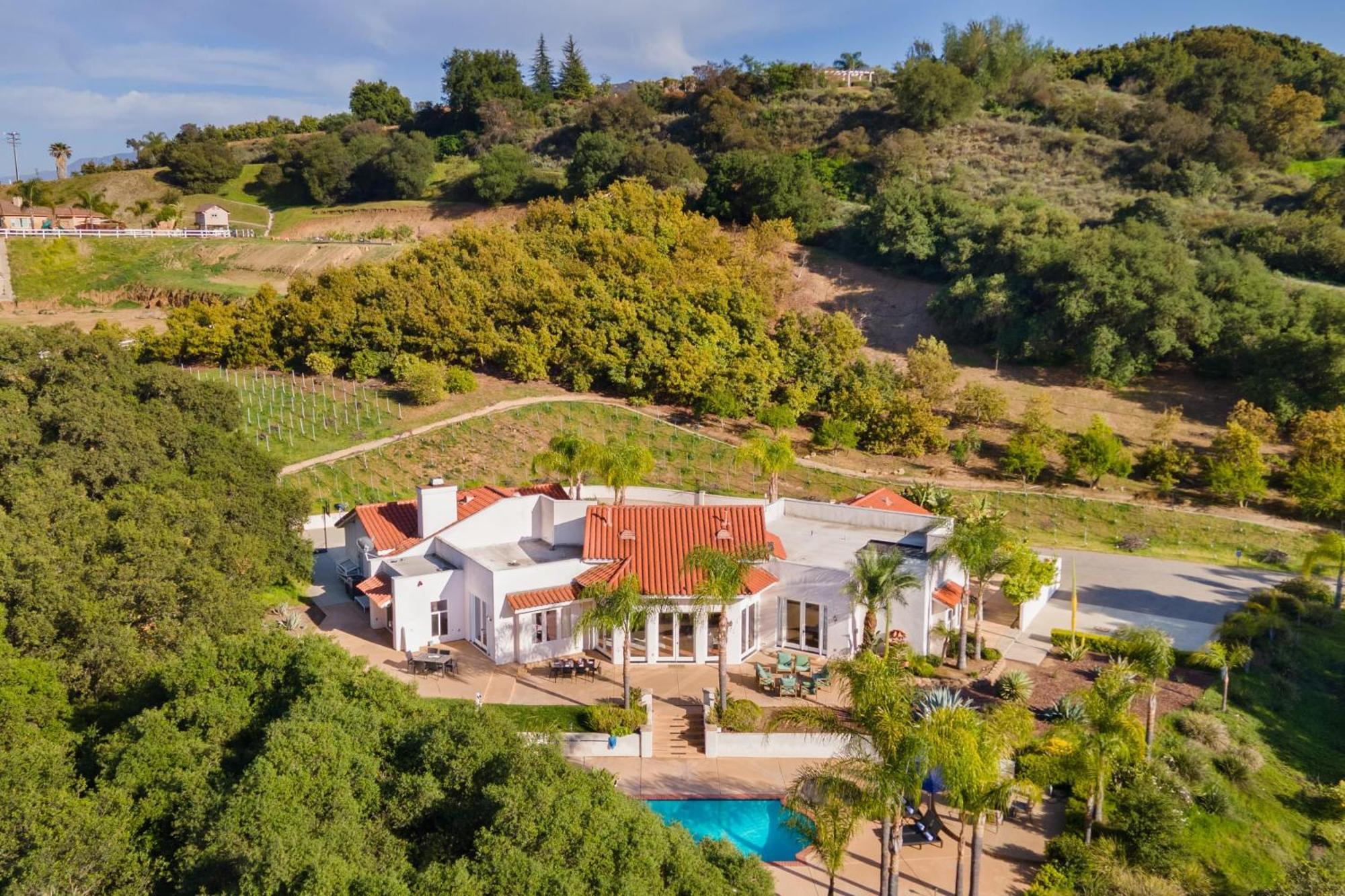 Grapevine By Avantstay Secluded 5Br Villa 4 Acres Of Vineyards Avo Groves تيميكولا، ريفيرسيدي، كاليفورنيا المظهر الخارجي الصورة